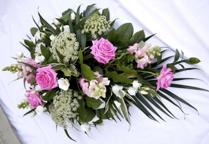 buket ljubičastih ruža