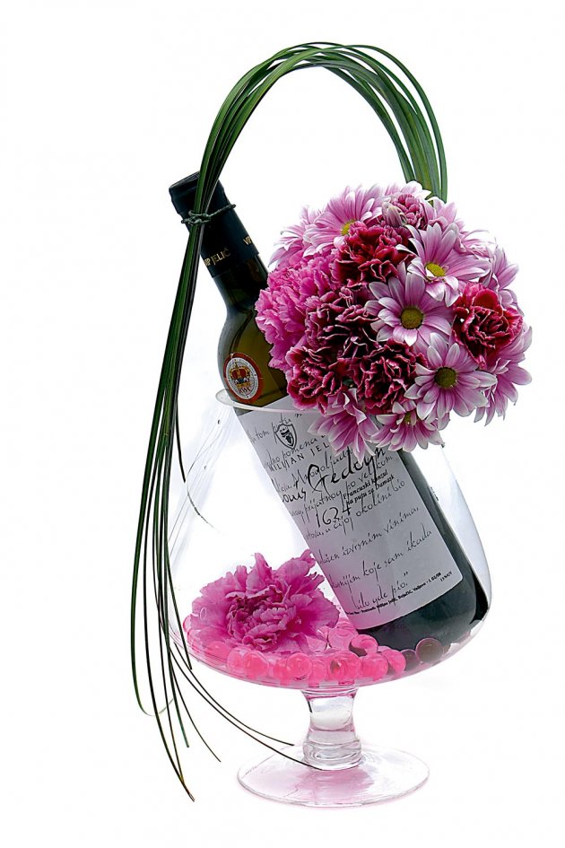 cvetni ukras za stalak za flašu