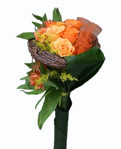 mali buket narandžastih ruža
